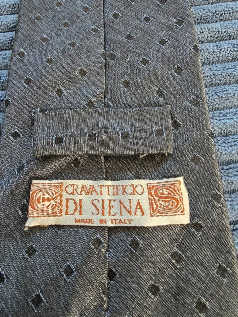 VTG Cravattificio Di Siena 100% Silk Tie Blue/Black Geometric Woven Pattern EUC